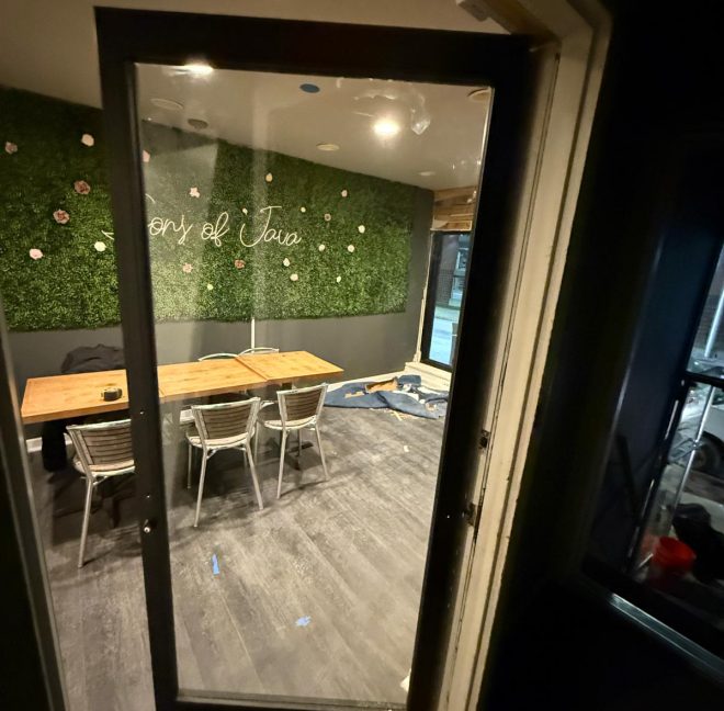 aluminum door installation